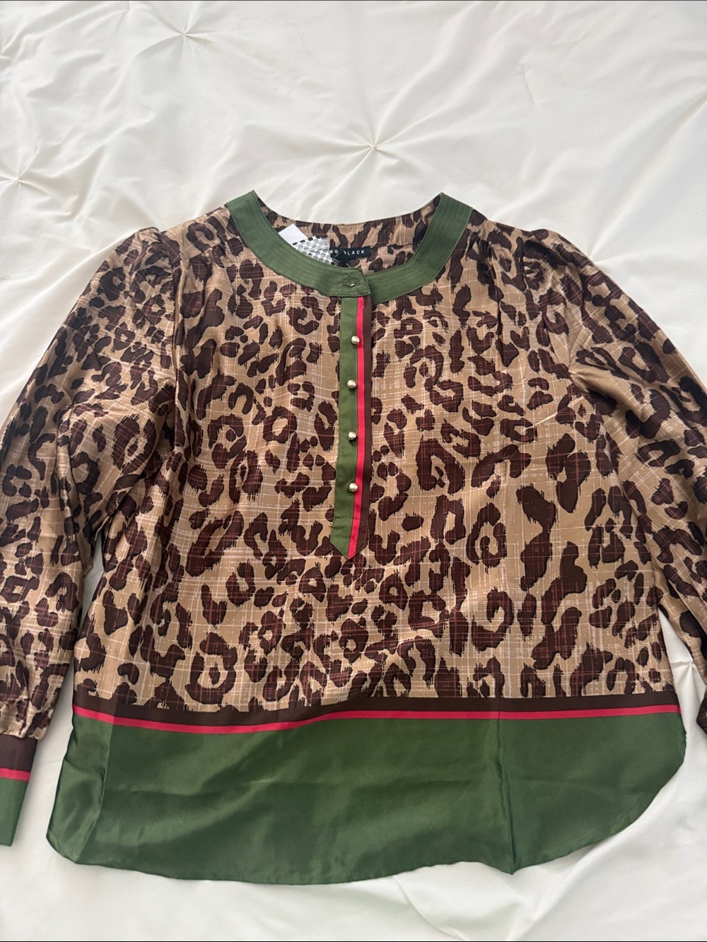 Women’s Animal Print Green Trim Long-Sleeve Top